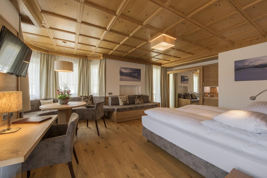 Hotel Unterwirt ライト・イム・ヴィンクル エクステリア 写真