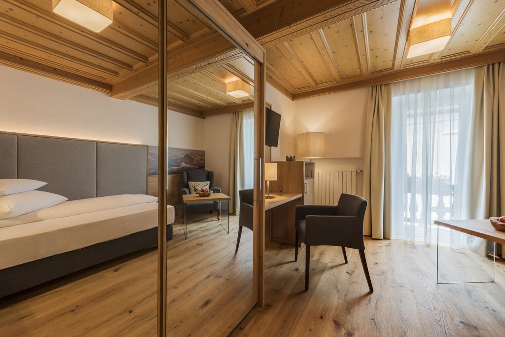 Hotel Unterwirt ライト・イム・ヴィンクル エクステリア 写真